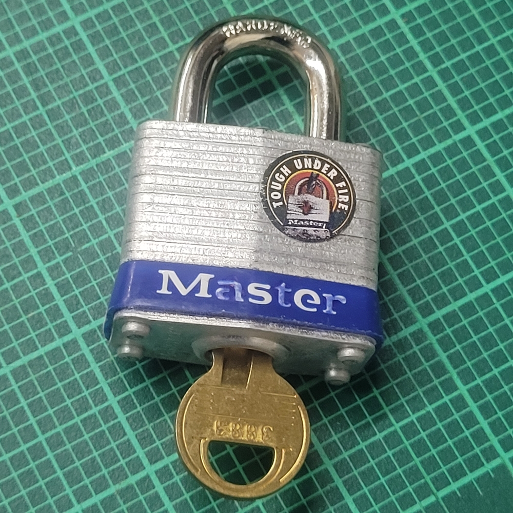 Master Lock with KeyMaster Lock No 3 Padlock - original Key Included just one ke